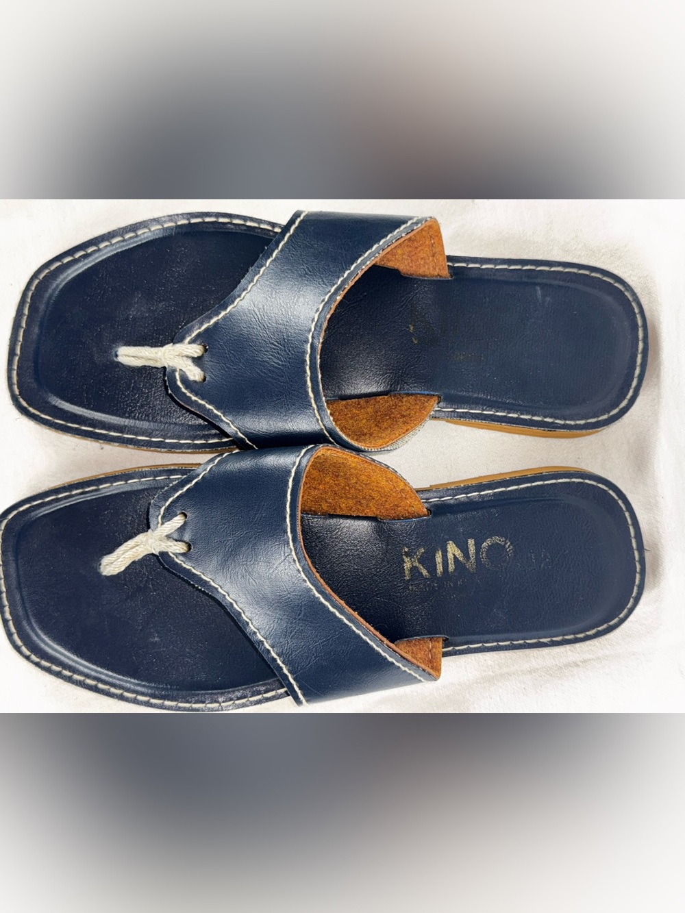 KINO Womens Navy Leather Thong Sandals Approx Size 12 Square Toe